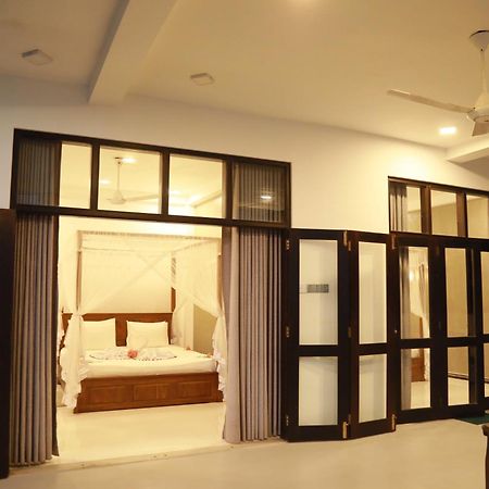 Gold Bubble Hotel Ahangama Ngoại thất bức ảnh
