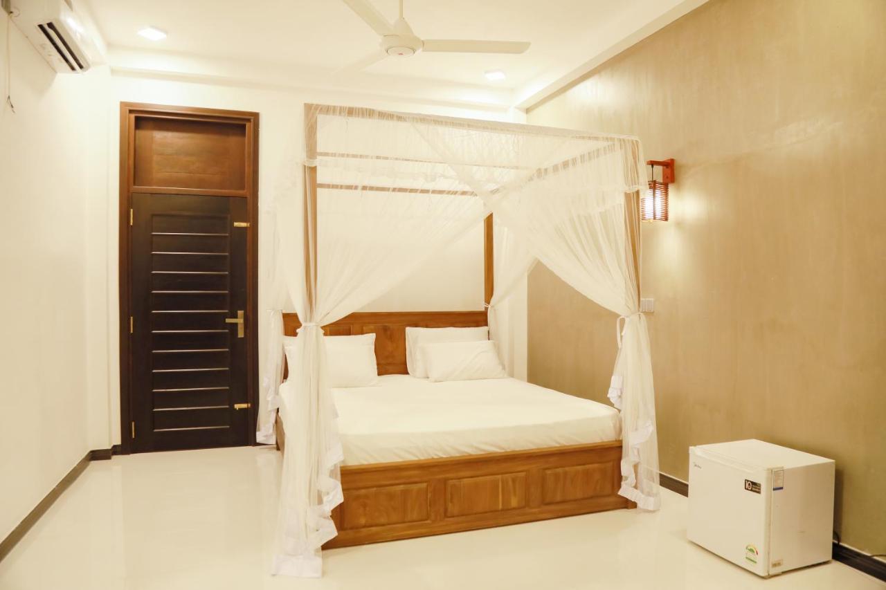 Gold Bubble Hotel Ahangama Ngoại thất bức ảnh