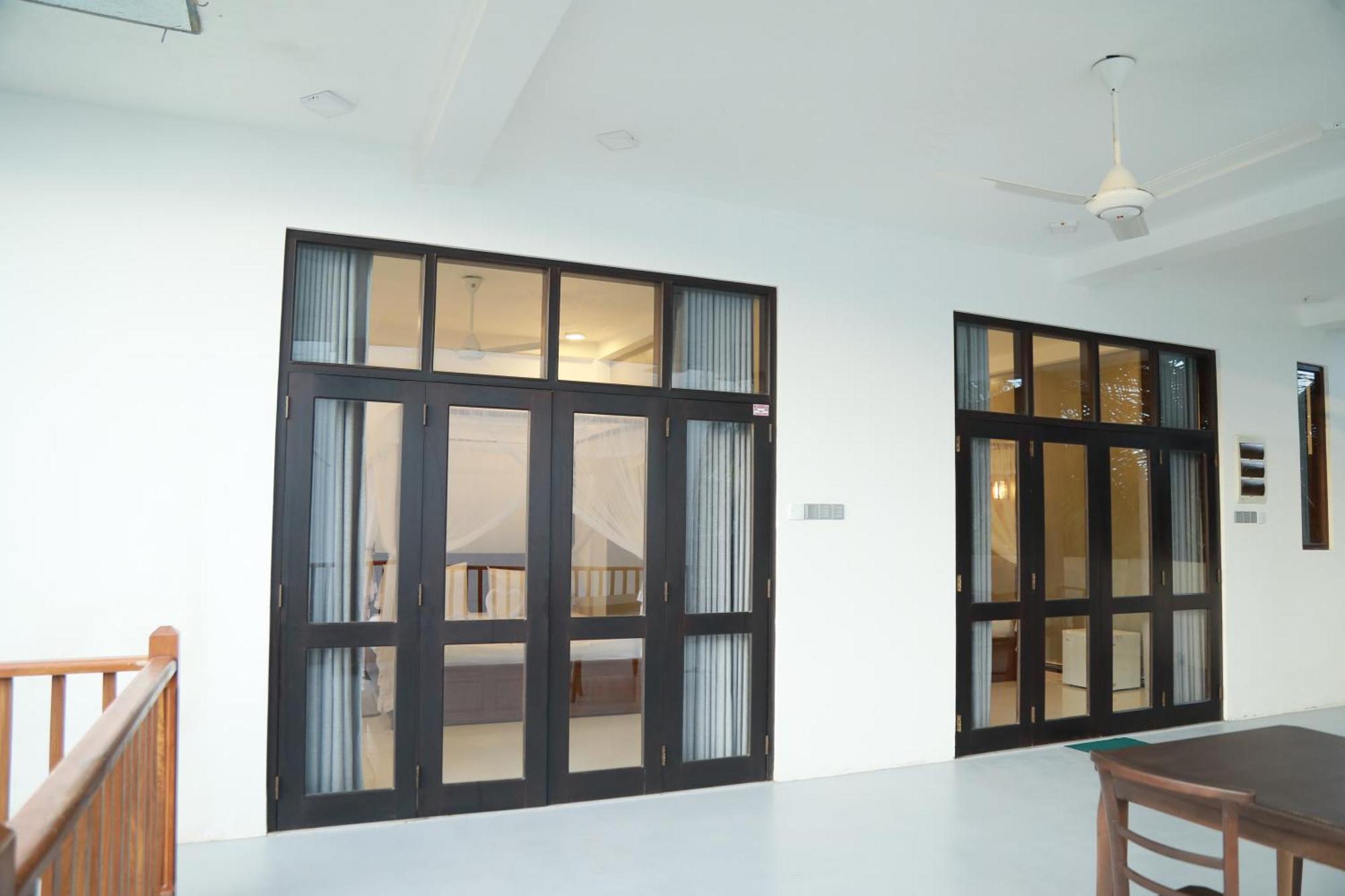 Gold Bubble Hotel Ahangama Ngoại thất bức ảnh
