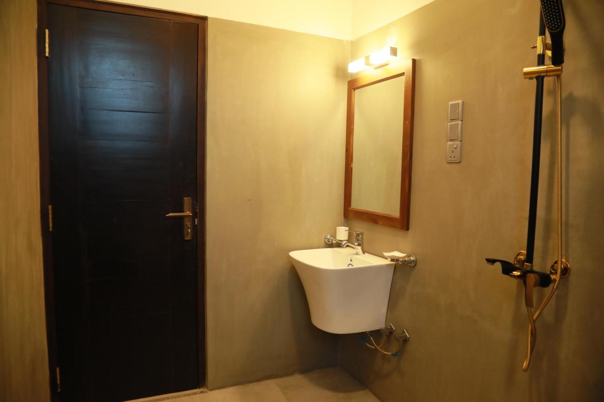 Gold Bubble Hotel Ahangama Ngoại thất bức ảnh