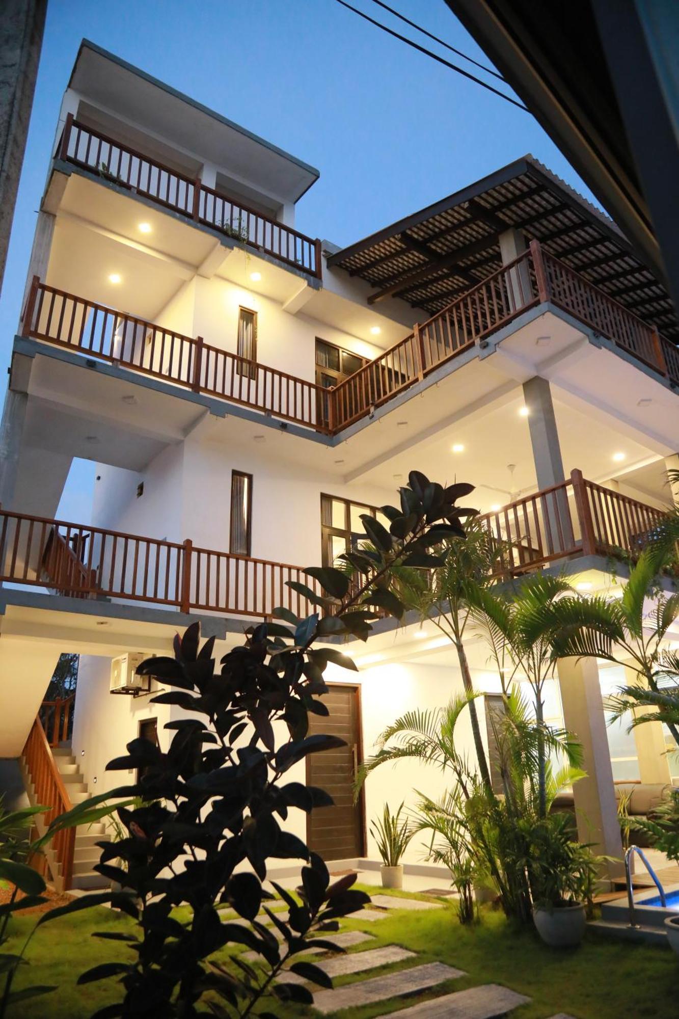 Gold Bubble Hotel Ahangama Ngoại thất bức ảnh
